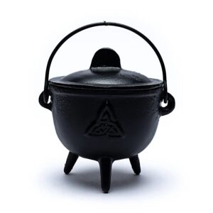 Cauldron Hexenkessel Triquetrasymbol
